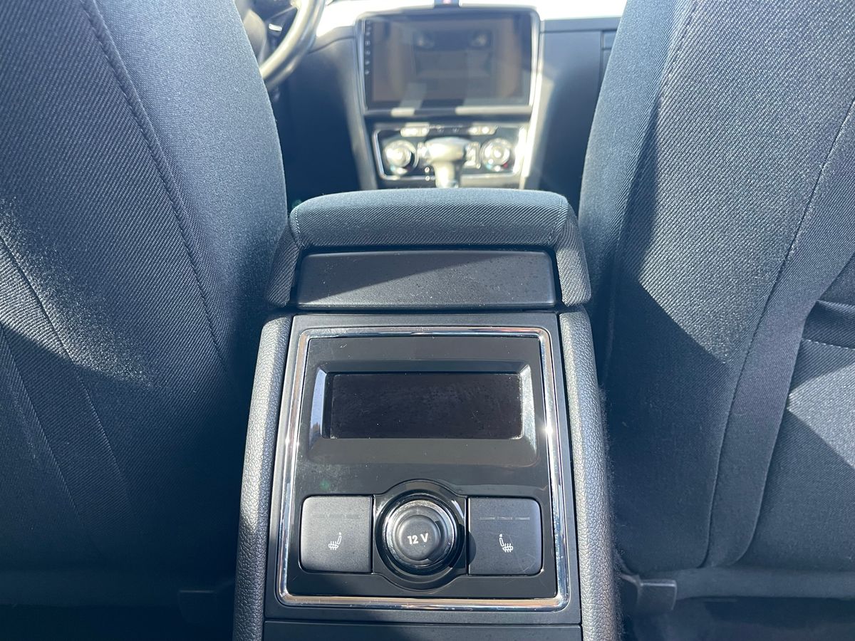 Škoda Superb 1.8TSi 118kW - 23