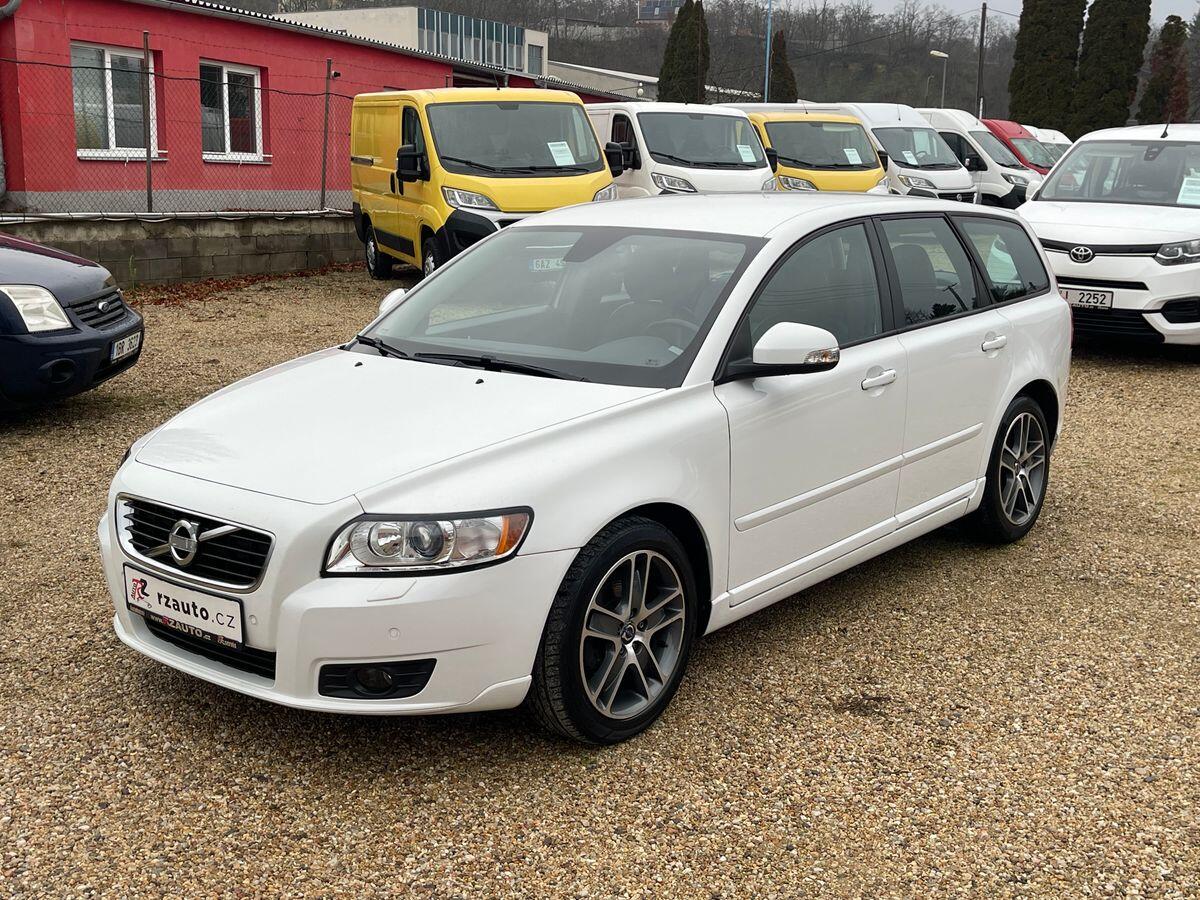 Volvo V50 1.6D 80kW*KŮŽE*VÝHŘEV*HANDSFRE - 1